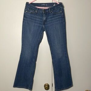 Levi’s vintage, boot cut jeans, dark blue, size 8